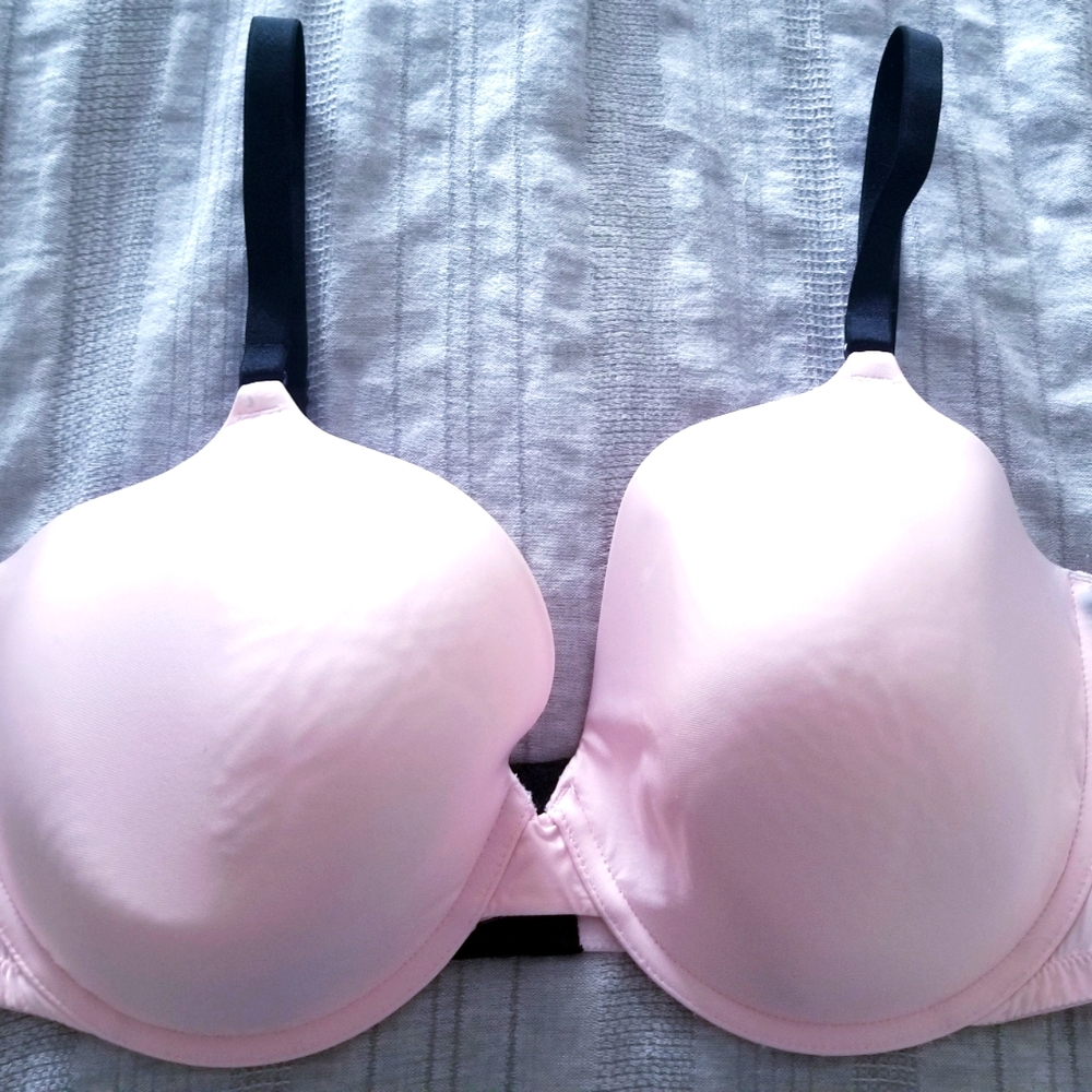 Victoria's Secret Lightly Lined Bra 38DD